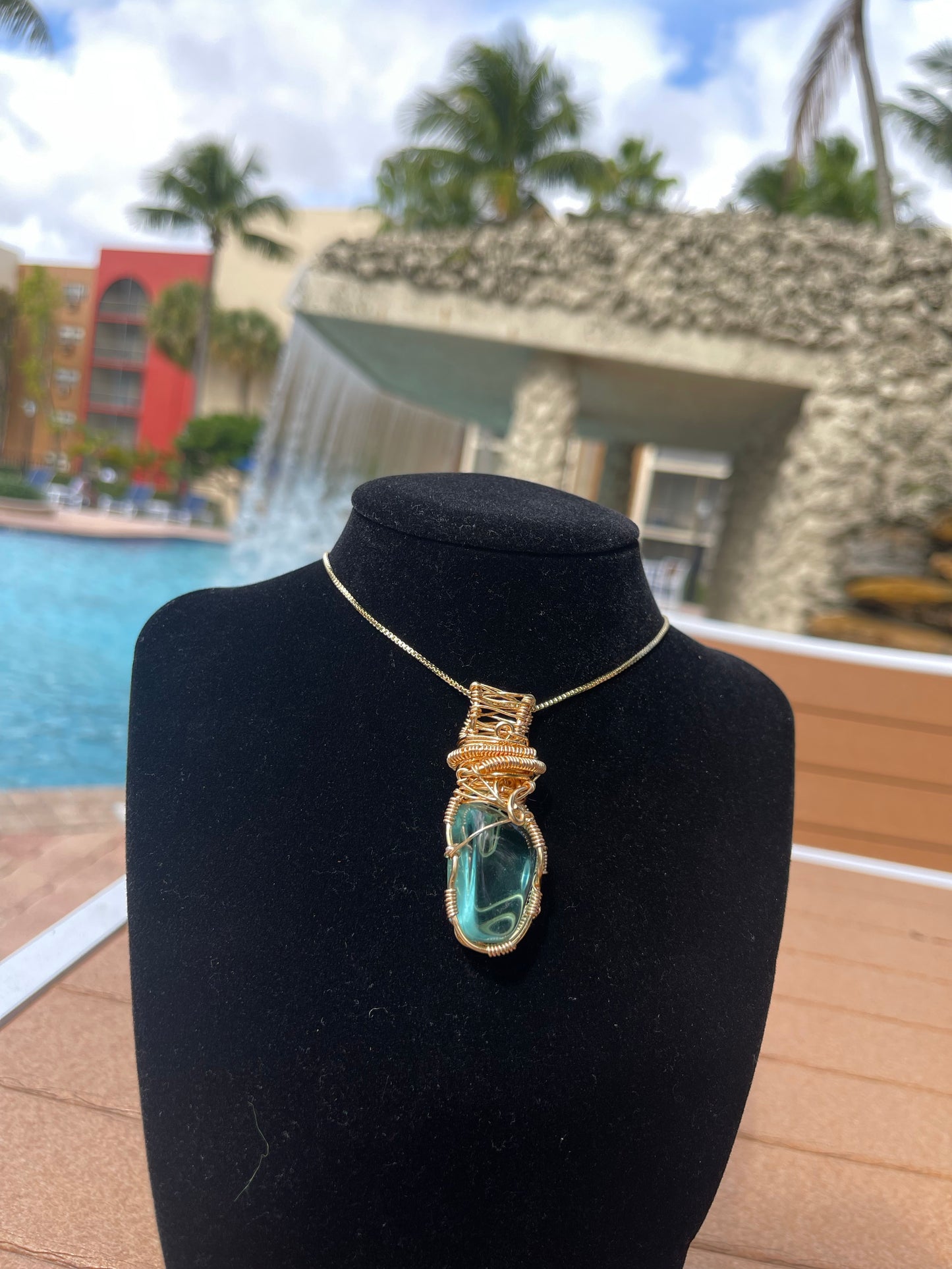 Obsidiana azul agua