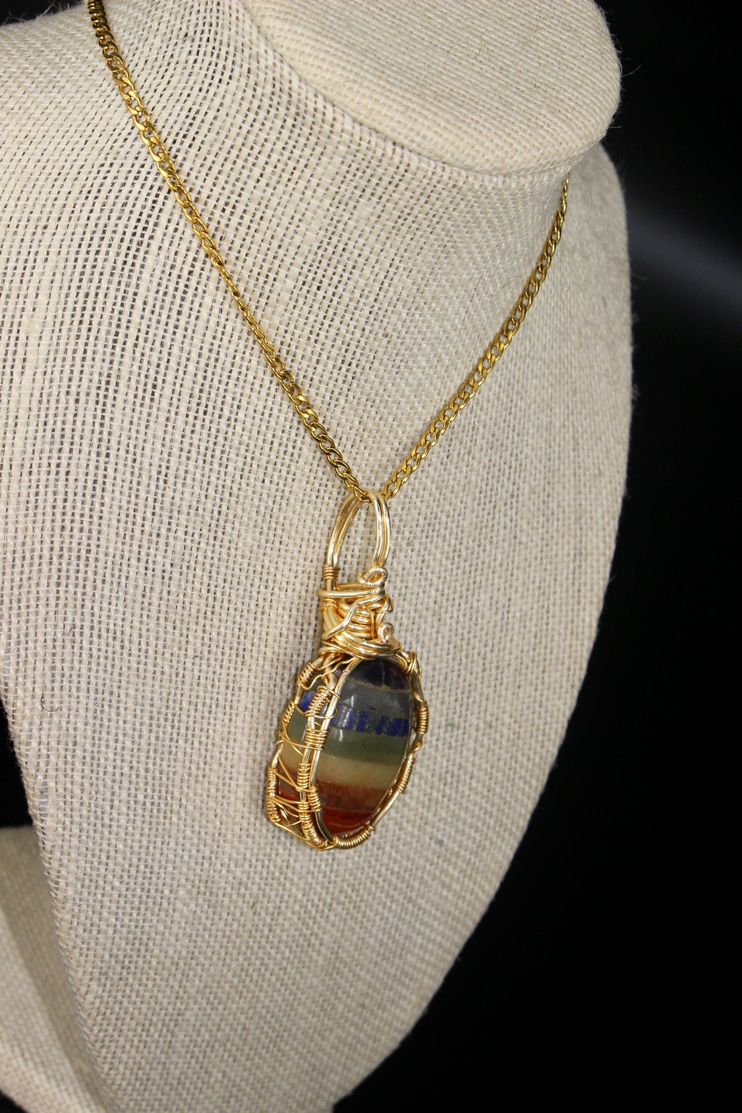 Colgante de piedra de preocupación de los 7 chakras